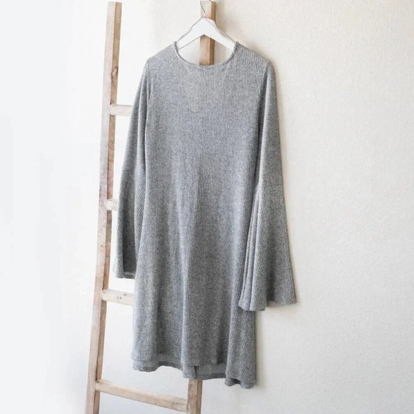 ALYA ANTHROPOLOGIE SOFT GREY SWEATER DRESS BELL SLEEVES SZ L - Picture 3 of 8